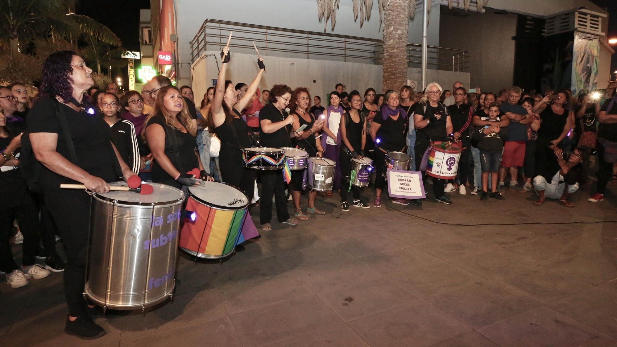 Batucada en la concentración feminista de Gran Canaria.