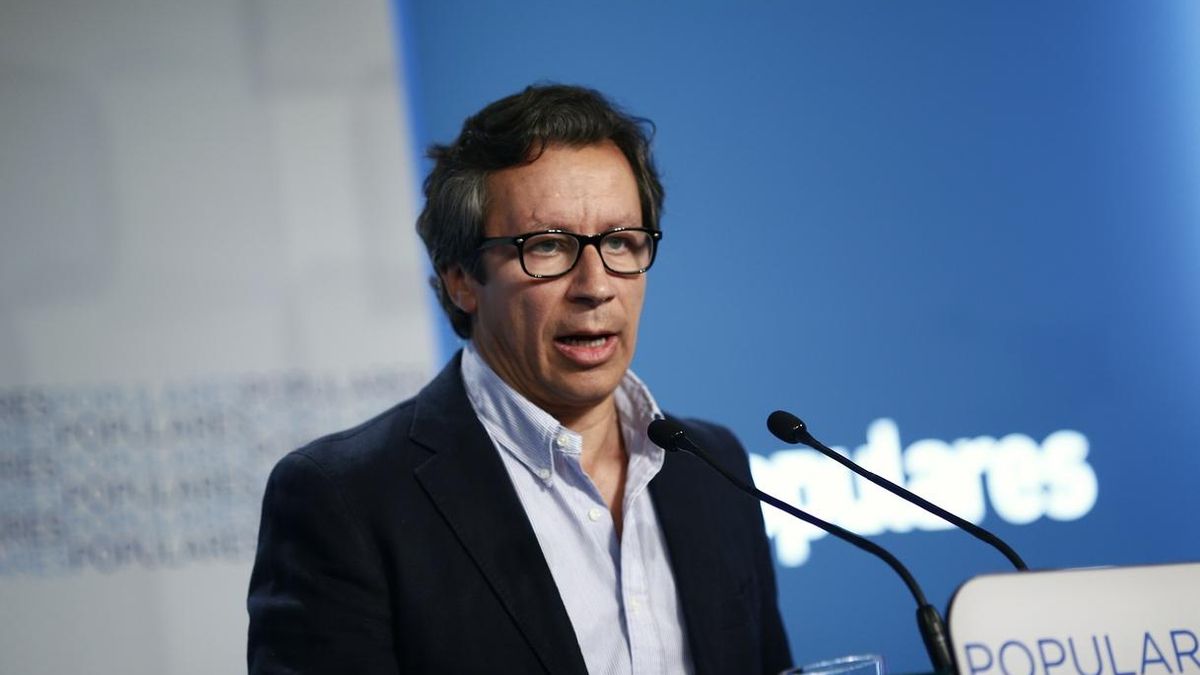Floriano, tras la imputación de Figar y Victoria: "A Cifuentes no se le pueden atribuir responsabilidades de otros"