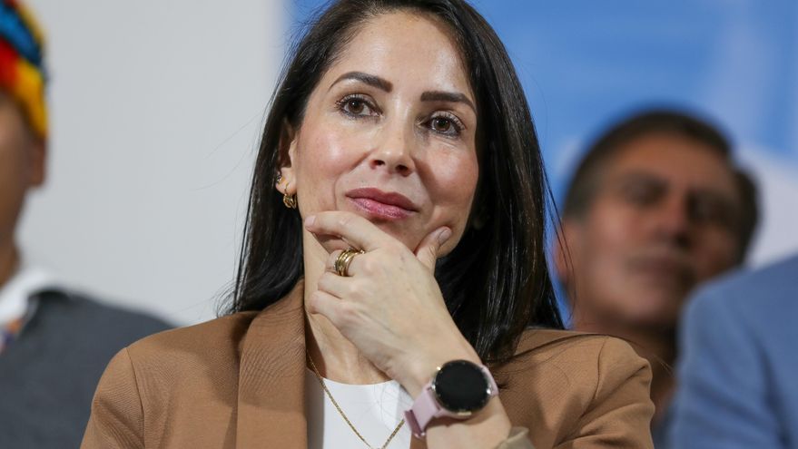 González cree que informe de UE demuestra "cancha inclinada" a favor de Noboa en Ecuador