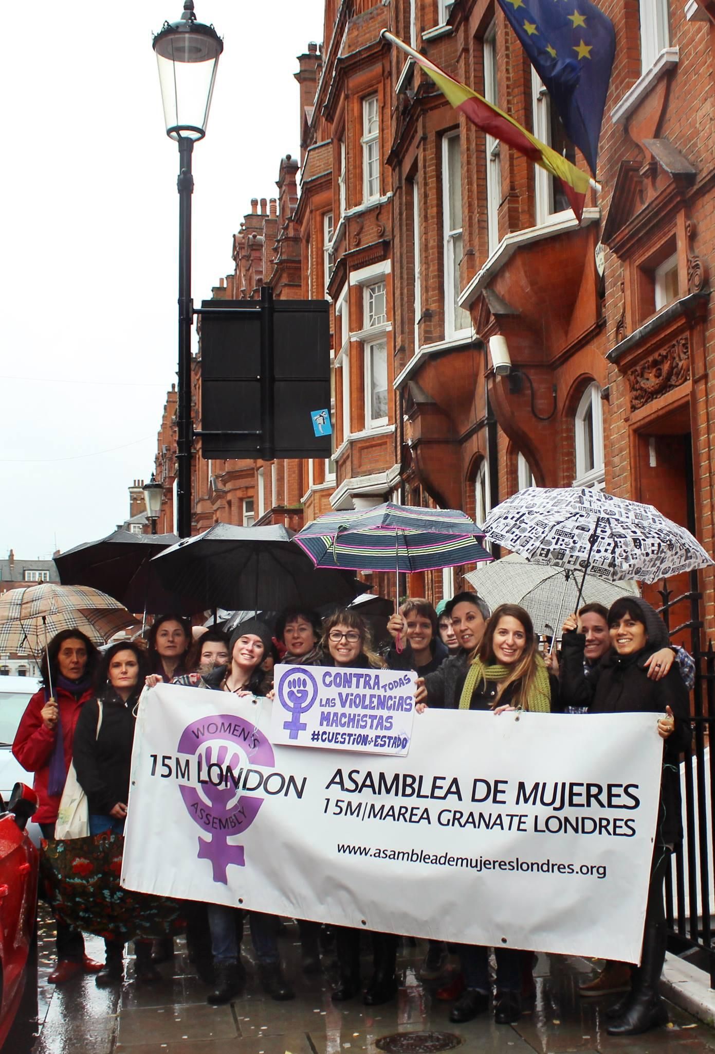 Protesta en Londres por el #7N. / Marea Granate