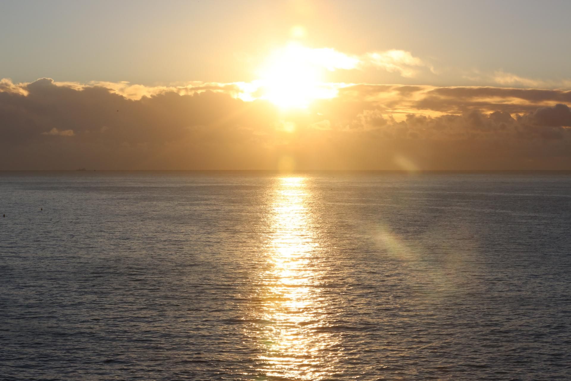Amanecer en Las Palmas de Gran Canaria (ALEJANDRO RAMOS)