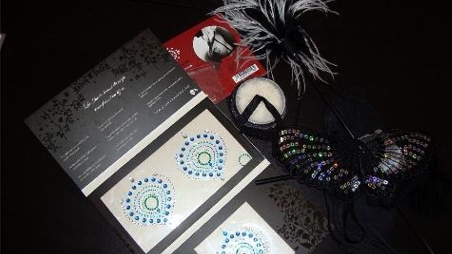 Kit caricias, decoración corporal Bijoux.