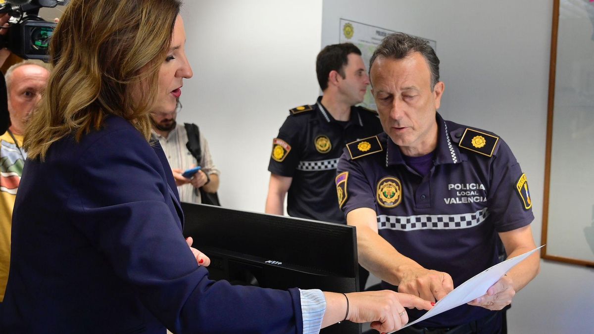L'alcaldessa de València trau dels carrers 10 policies per atendre trucades i correus en l'oficina 'antiokupes'