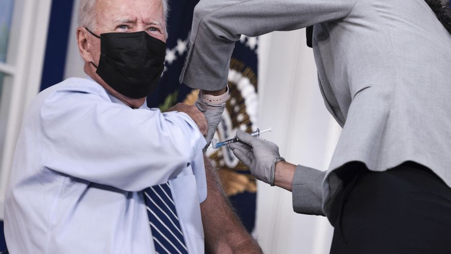 EEUU: Biden recibió la tercera dosis de la vacuna contra el coronavirus