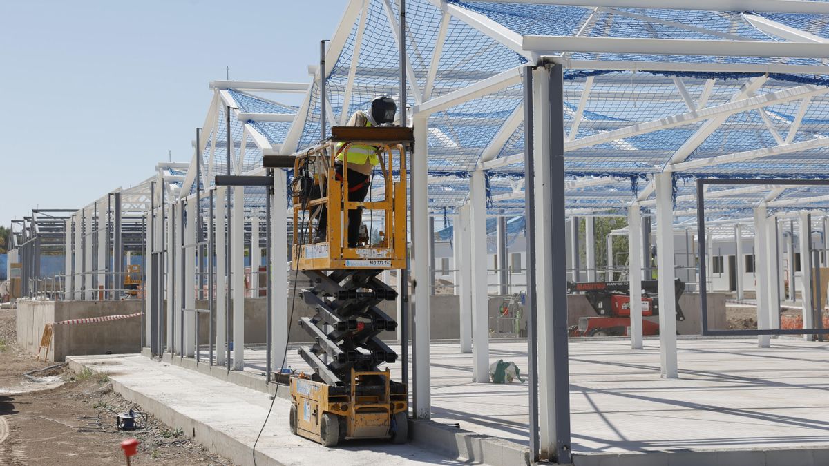 El albergue "urgente" para personas sin hogar que se le atraganta a Almeida en El Cañaveral por retrasos y sobrecostes