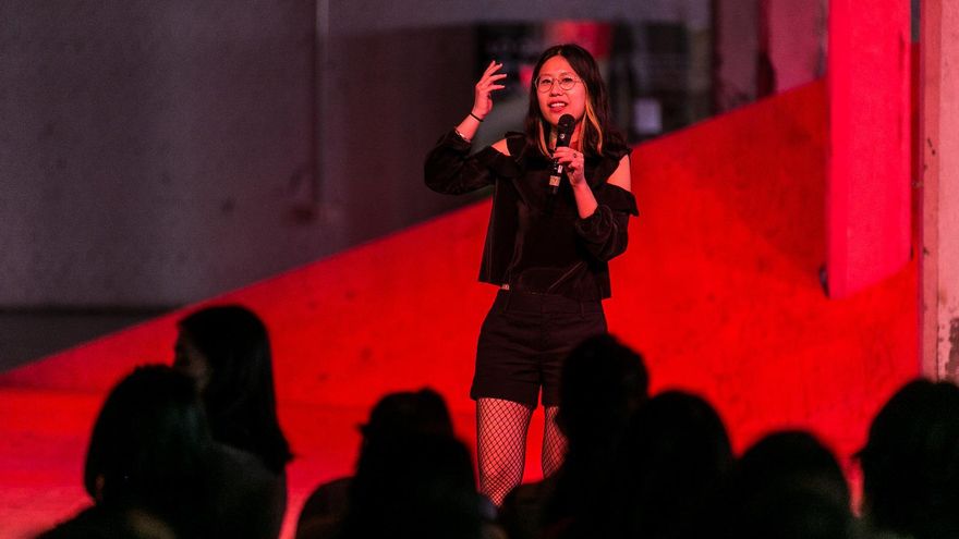 Autoras en Madrid a bordo de un cambio: "La poesía no se queda en una ola, es un tsunami constante"