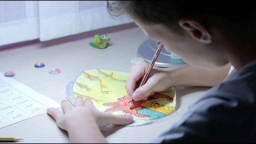 "A veces me muevo demasiado, pero soy igual que el resto de los niños"