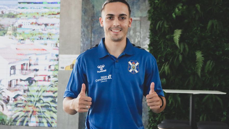 El CD Tenerife refuerza su ataque con el extremo Luismi Cruz