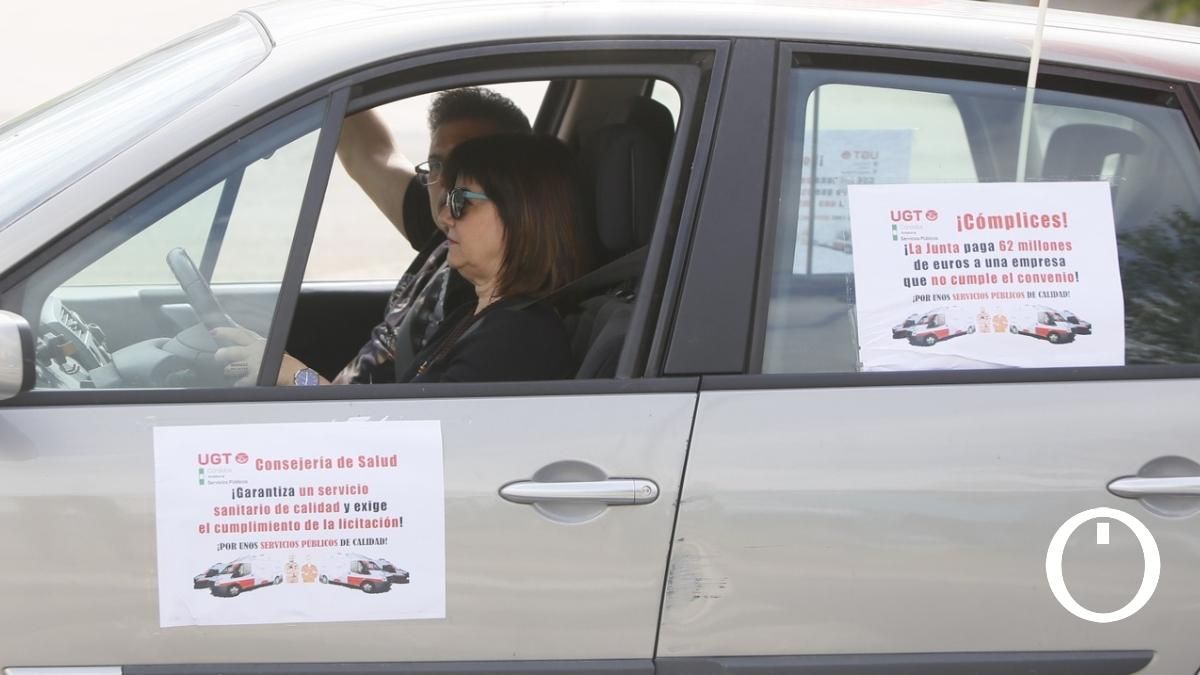 La plantilla de SSGA y UTE TSI organizan una caravana de vehículos por el convenio colectivo y la mejora del servicio