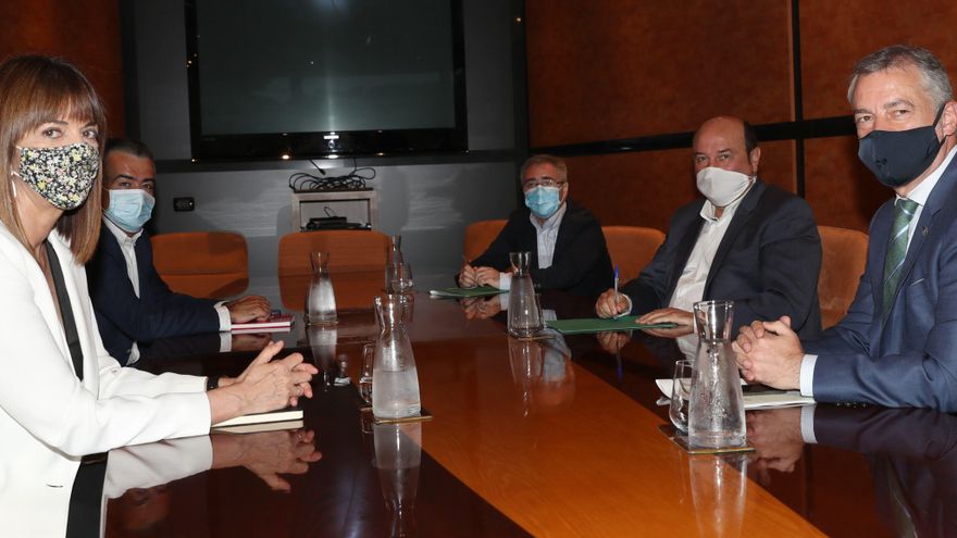 El PNV y el PSE alcanzan un principio de acuerdo para repetir su coalición en Euskadi