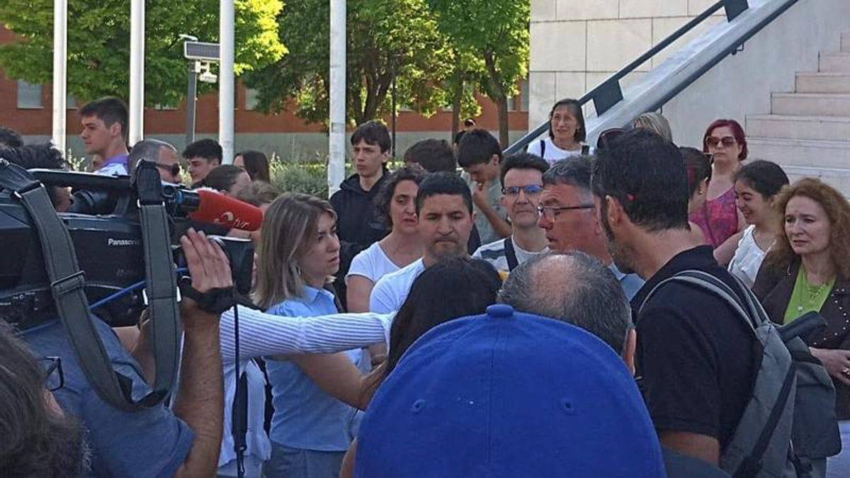 Los estudiantes riojanos llevan la protesta sobre el examen de Matemáticas de la PAU al Rectorado