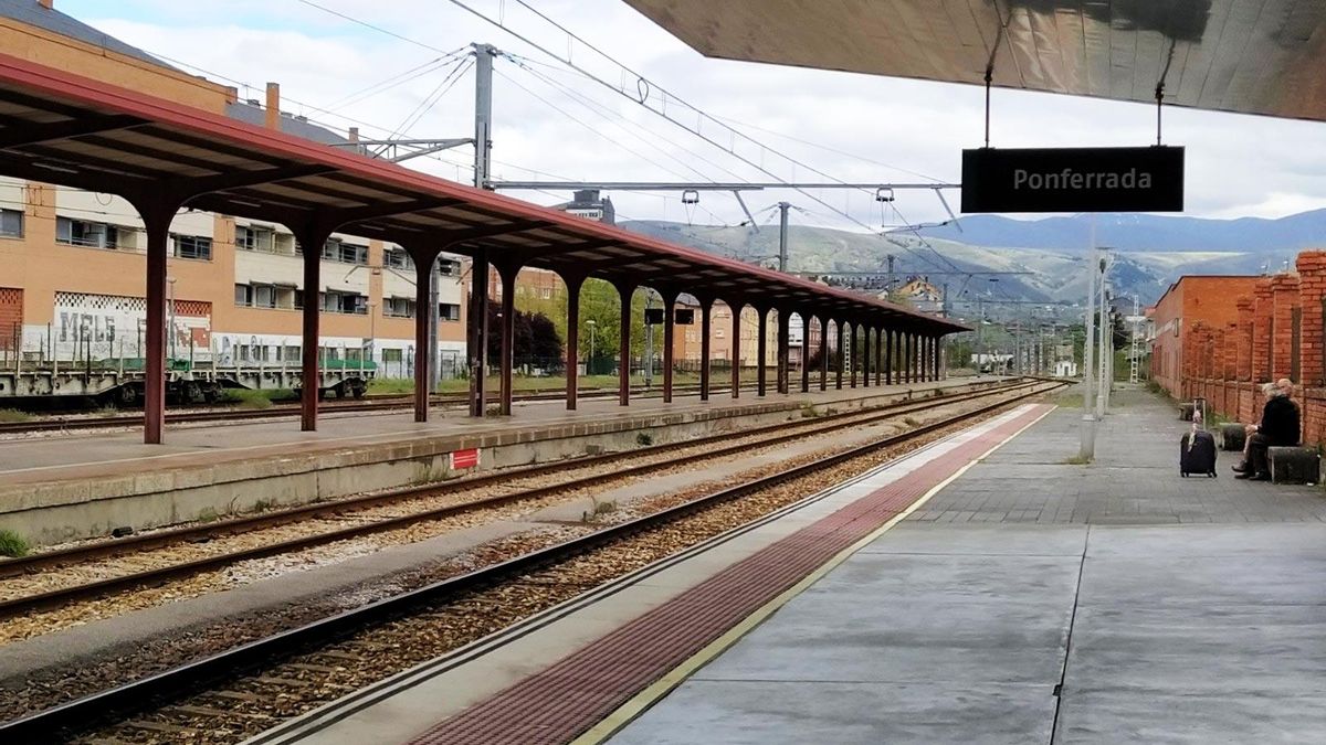 La UPL reclama prolongar hasta León el servicio ferroviario Vigo-Ponferrada