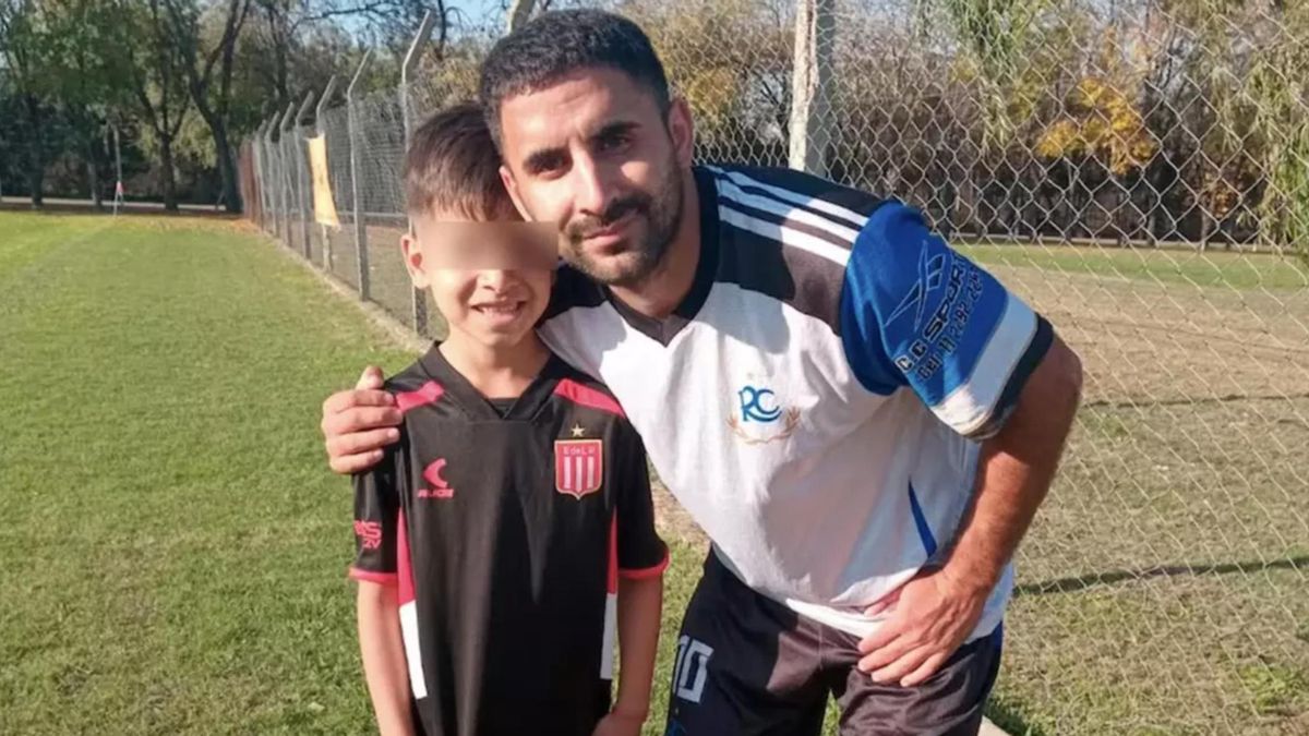 Thiago Correa y su padre, Fabián Correa. La entonces ministra de Seguridad, Patricia Bullrich defendió al policía que baleó al nene.