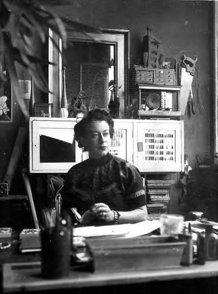 Maud Bonneaud, en el estudio de Óscar Domínguez, Paris, 1952