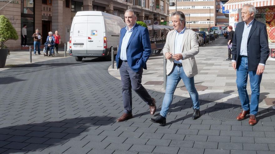 El consejero Roberto Media asegura que el PROT se aprobará "con o sin los colegios profesionales"