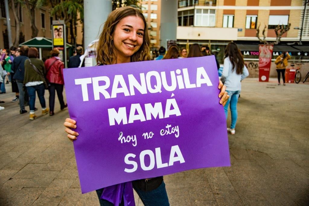 Desde primera hora, las actividades con motivo del 8M se desarrollaron en distintos puntos de la ciudad