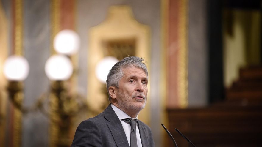 El ministro de Interior, Fernando Grande-Marlaska, durante el pleno en el Congreso de los Diputados, a 21 de mayo de 2025, en Madrid (España).
