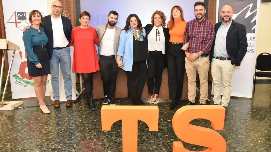 María Isabel Sánchez-García Muro sustituye a Floren Alfaro al frente del Colegio de Trabajo Social de Castilla-La Mancha