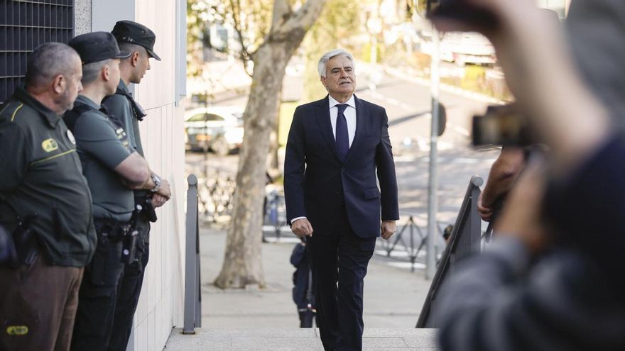 El expresidente de la Comisión Gestora de la Federación Española de Fútbol (RFEF) y aspirante a la presidencia de esta, el extremeño Pedro Rocha