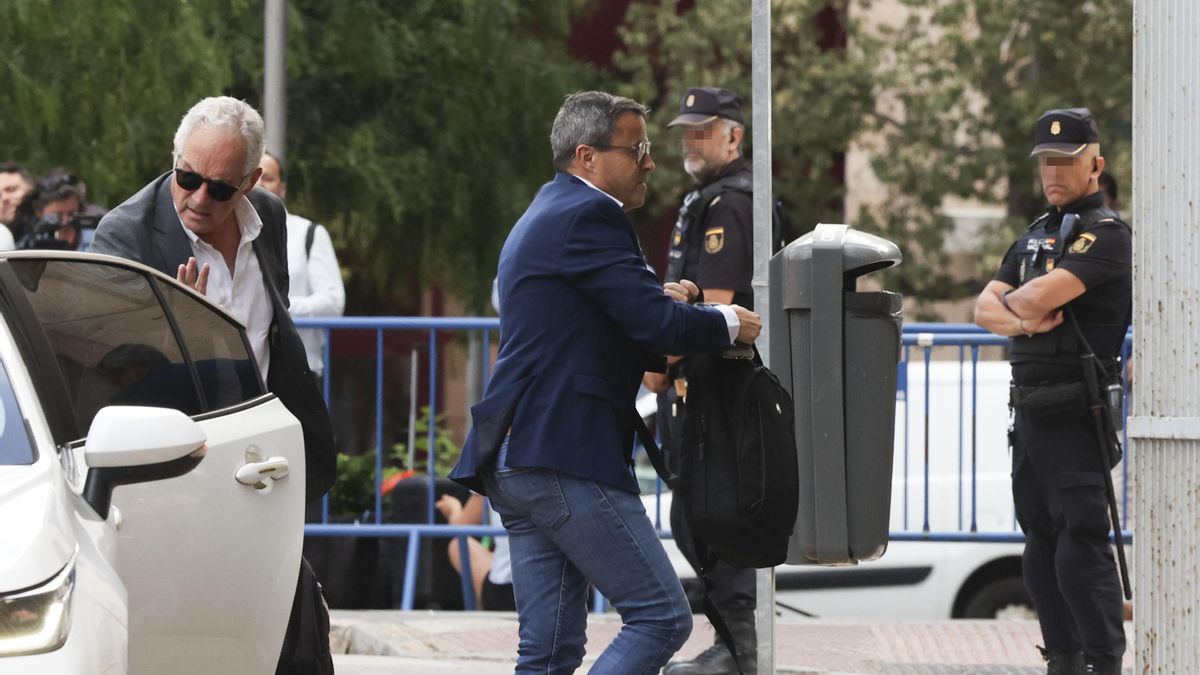 El expresidente de la Diputación de Badajoz sobre las acusaciones de la UCO: "Es una novela de ciencia-ficción"