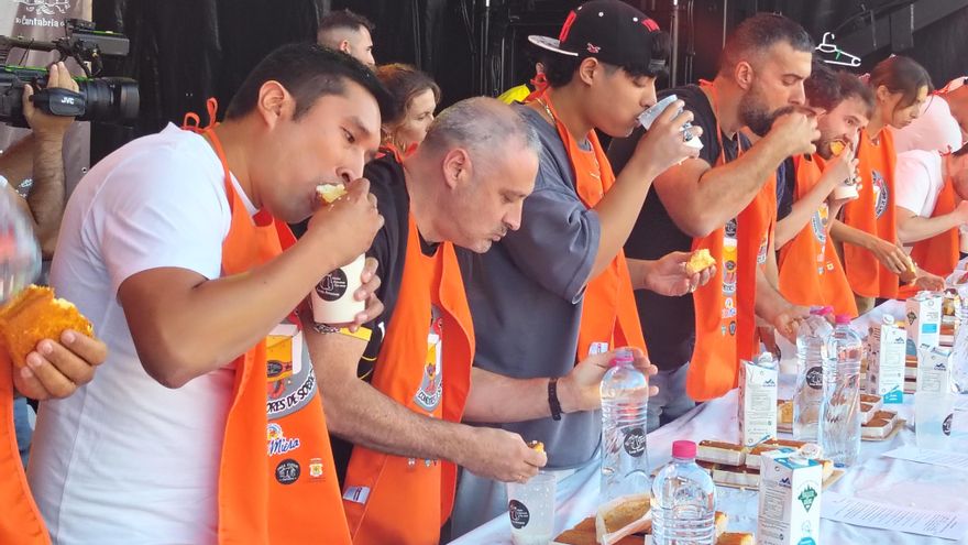 El bicampeón del mundial de comer sobaos repite triunfo, pero sin superar su récord