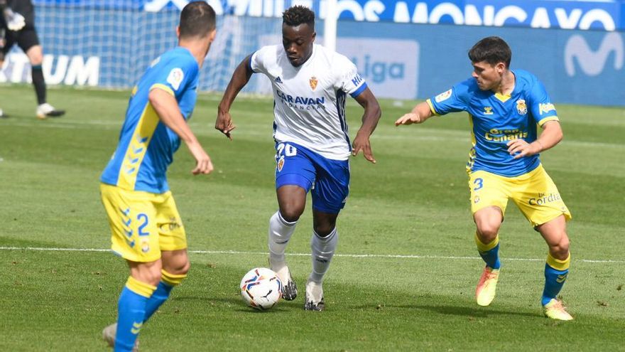 La UD Las Palmas puntúa en La Romareda