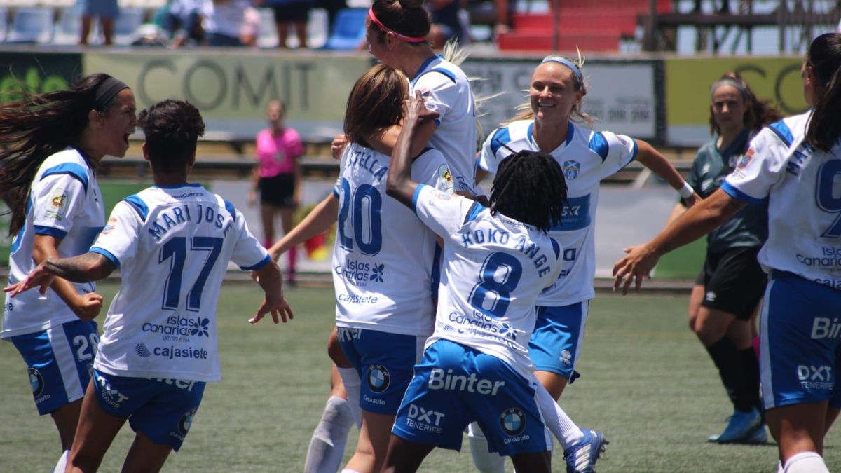 Las blanquiazules, celebrando uno de sus tantos frente al Rayo