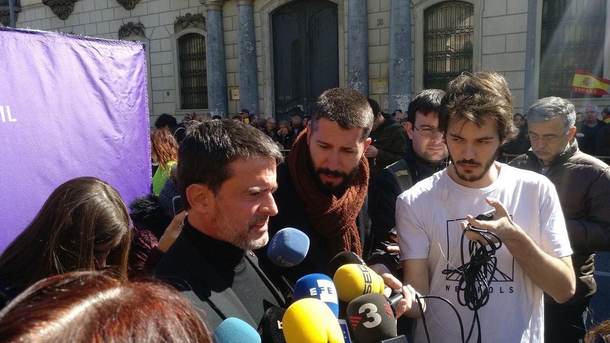 Valls defiende una "plataforma abierta" con varios partidos no independentistas para las municipales de Barcelona