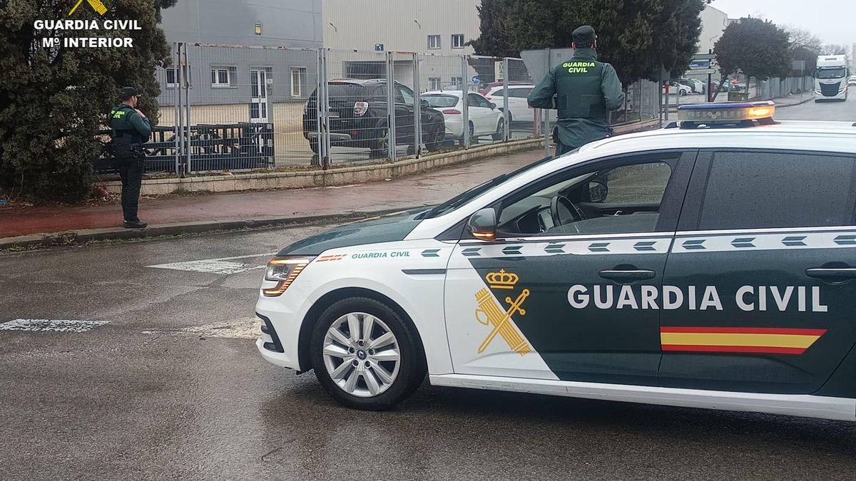 El colegio de Navaleno lleva dos días sin clase después de la puesta en libertad del padre que se llevó a sus hijos y se atrincheró con ellos