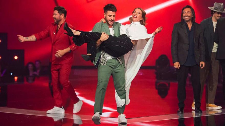 'Dúos Increíbles' detuvo una actuación por la emoción y se despidió de otros dos participantes