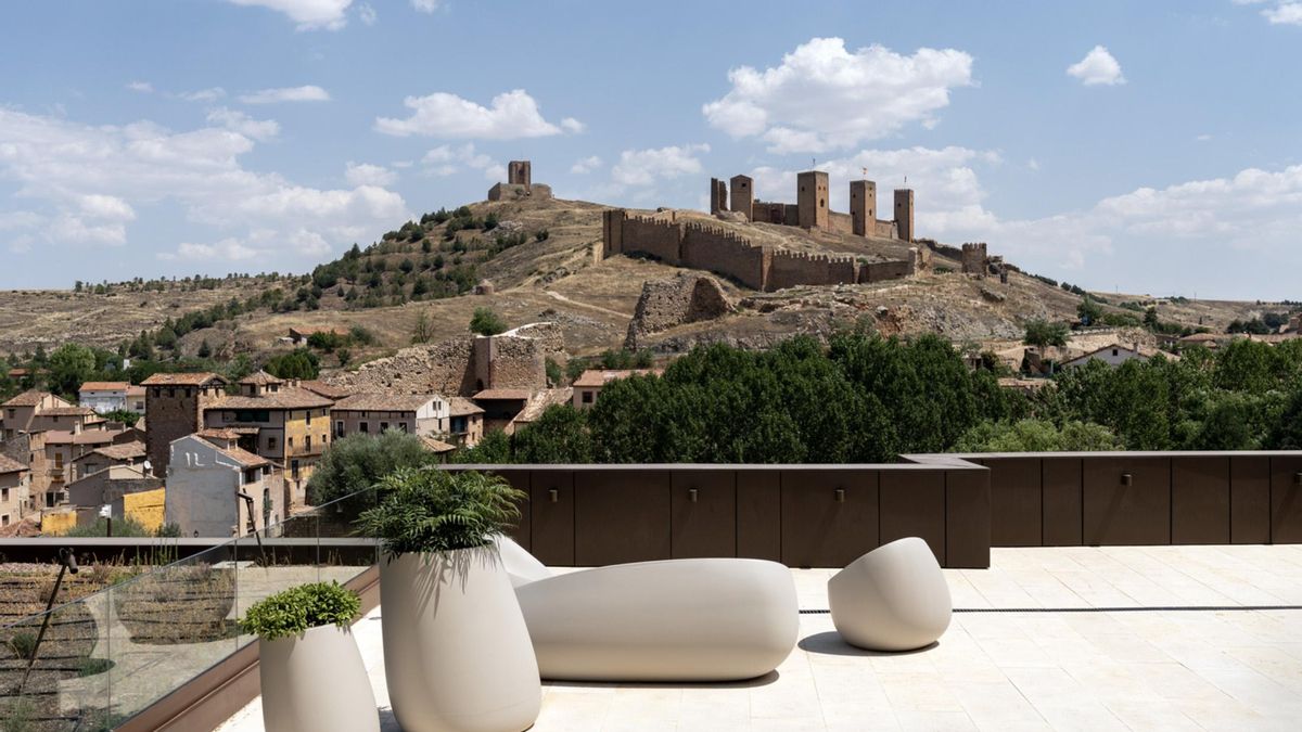Vistas del castillo de Molina de Aragón (Guadalajara) desde el Parador de la localidad