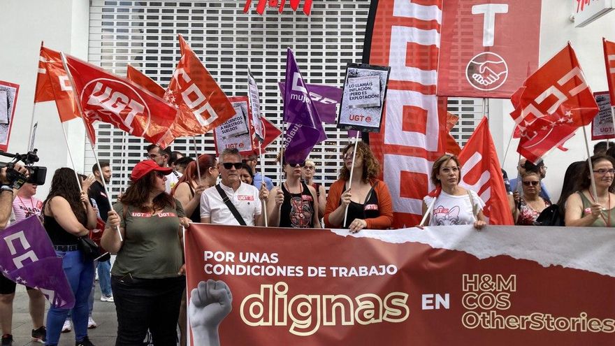 Los empleados de H&M cierran las tiendas para mejorar sus condiciones: "Solo queremos llegar a fin de mes"