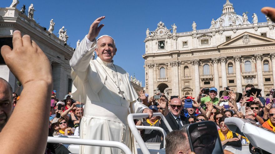 De “¿quién soy yo para juzgarlos?” al “mariconeo” en los seminarios: Francisco, ¿el papa de los homosexuales?