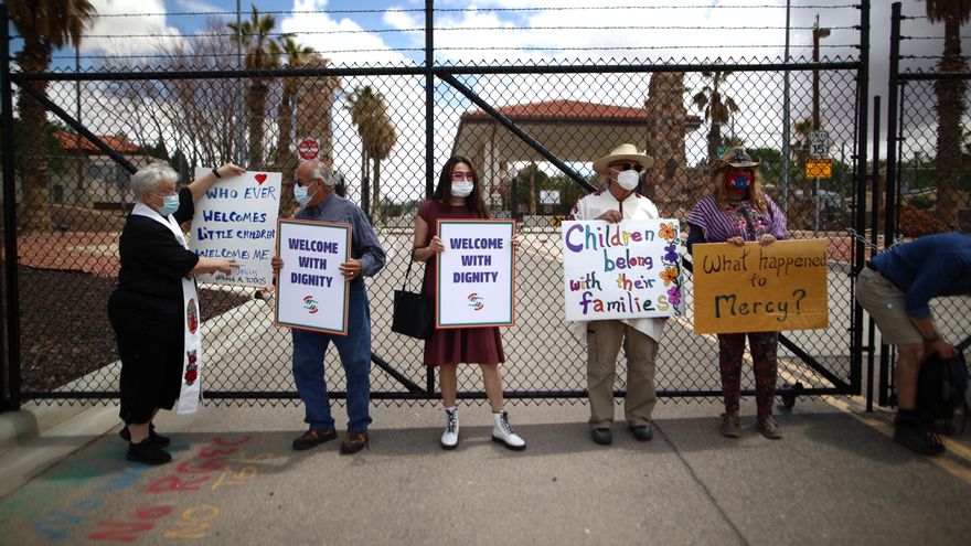 Crecen las denuncias de un presunto trato "atroz" a niños inmigrantes en EE.UU.