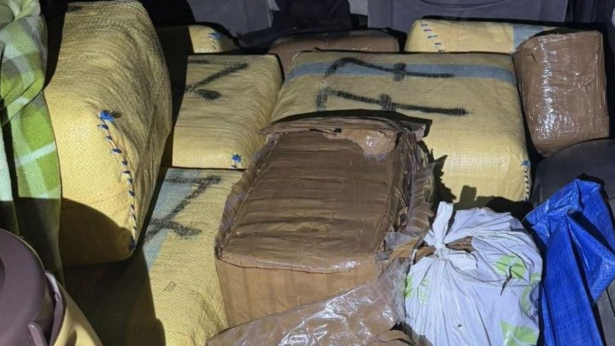 Prisión para un hombre por llevar en su vehículo más de 300 kilos de hachís descargados de una neumática en Fuerteventura