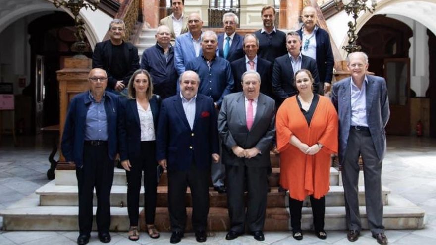 Última reunión de los presidentes y presidentas de ASOCLUB en el Gabinete Literario.