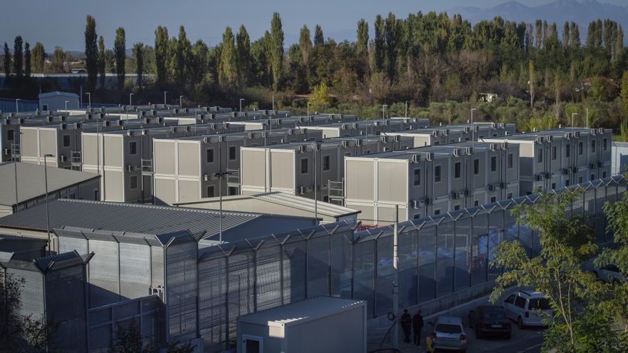 Los barracones vacíos de Meloni: el plan de Italia de descargar migrantes en Albania se estanca tras su primer año