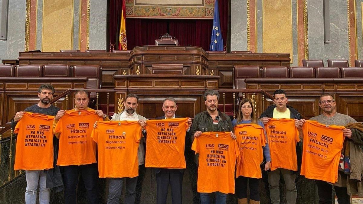 Santiago (IU) pregunta al Gobierno si hablará con Japón para que Hitachi "respete los derechos laborales"