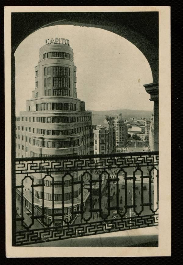 Fotografía antigua del Edificio Carrión, en los años treinta