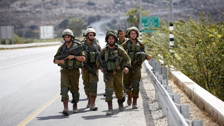 Más de 100 actores, músicos y escritores firman un manifiesto contra los ataques de Israel a las ONG