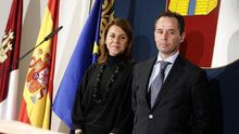 El inspector Andrés Gómez Gordo junto a María Dolores de Cospedal en su etapa en Castilla-La Mancha