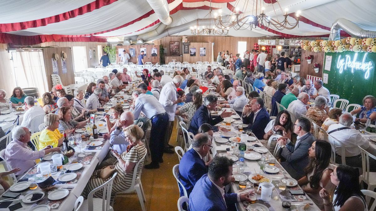 Comidas de empresas y amigos en la Feria de Córdoba