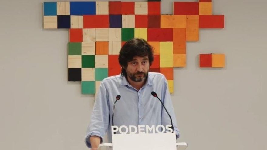 Podemos insiste a Rajoy y Puigdemont que "paren las máquinas" y busquen un diálogo "sin condiciones"