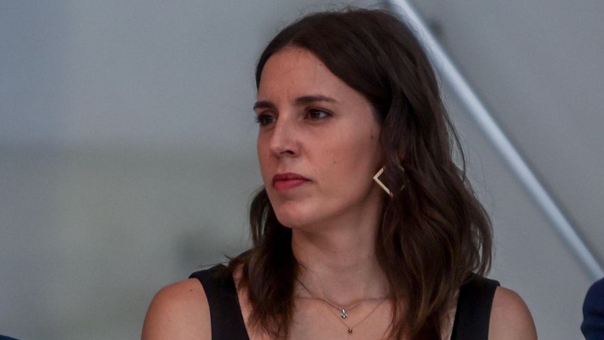 La ministra de Igualdad, Irene Montero, durante la inauguración de la exposición 'Clara Campoamor Rodríguez: mujer y ciudadana (1888-1972)', en la Biblioteca Nacional de España (BNE), a 15 de julio de 2022, en Madrid (España). La exposición, organizada po