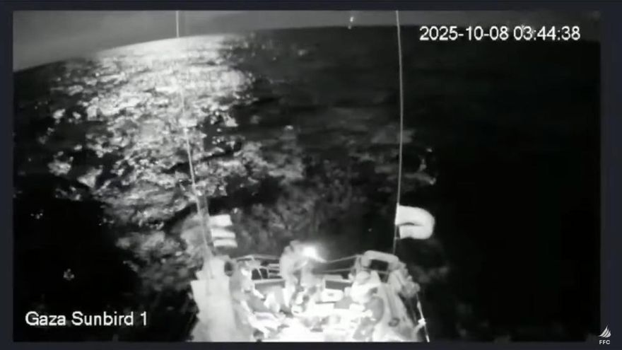 Veleros asaltados por Israel. Los nueve barcos de la Flotilla de la Libertad-Thousand Madleens fueron interceptados este miércoles en aguas internacionales por Israel.