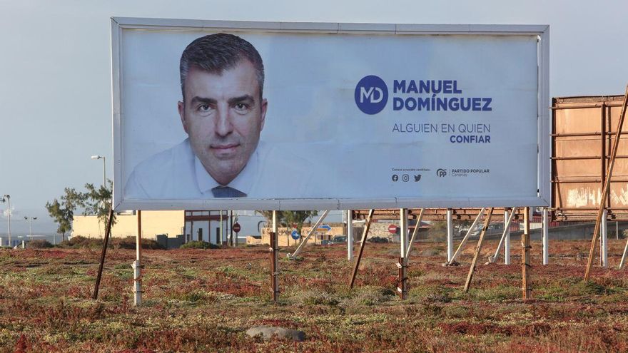La Junta Electoral obliga al candidato del PP a la presidencia del Gobierno canario a retirar sus vallas publicitarias