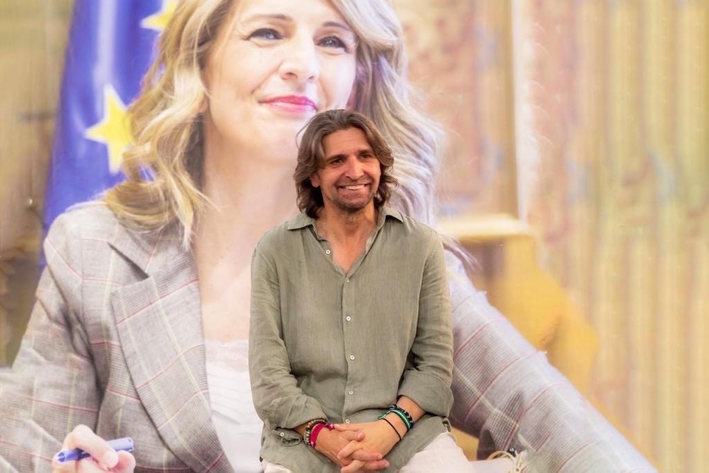 Francisco Sierra es catedrático de Teoría de la Comunicación de la Universidad de Sevilla.