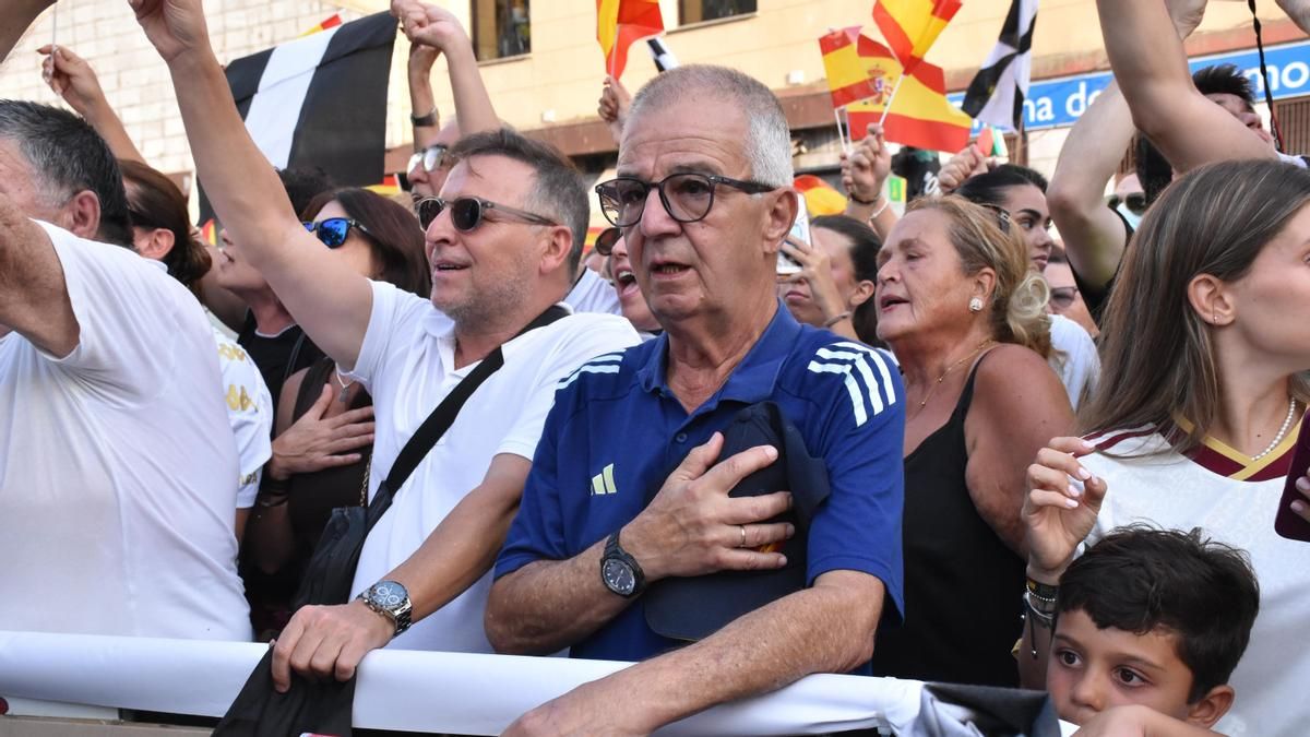 Un ciudadano ceutí en una concentración a mediados de agosto para solicitar medidas al Gobierno.