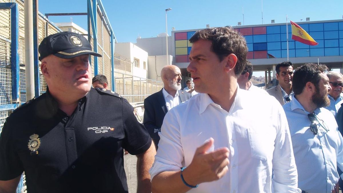 Rivera exige a Sánchez desde Ceuta que deje el "buenismo" que genera "efecto llamada" para la inmigración irregular