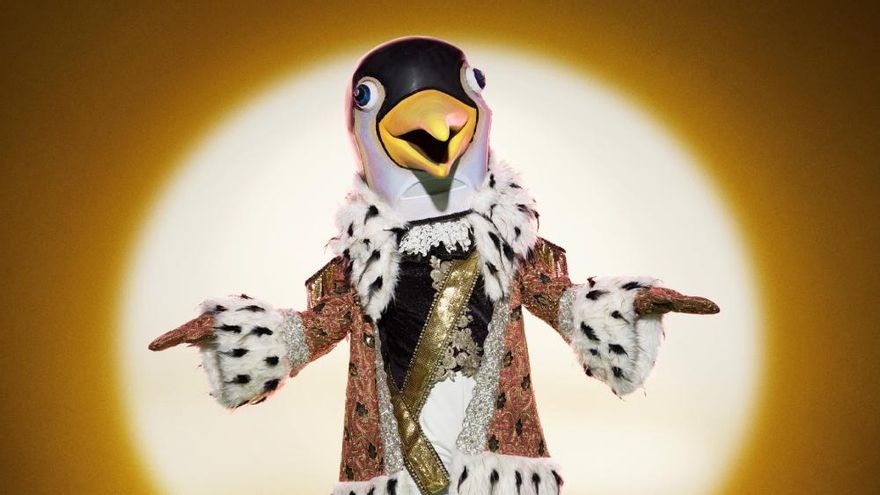 'Mask Singer 2' recibe a su primera máscara invitada y reunifica al resto, en su gala 7 en Antena 3